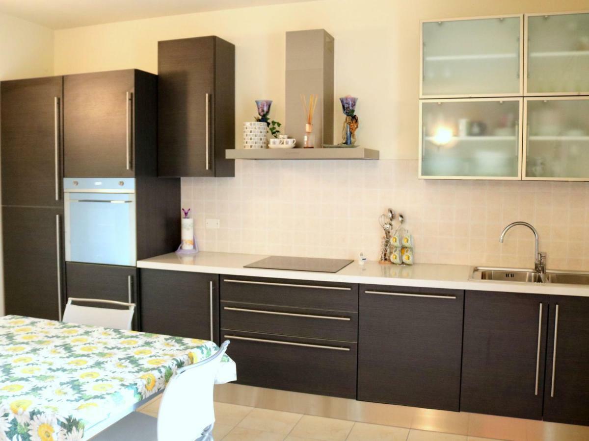 Small Residence Of Only 18 Apartments With Swimming Pool Lazise Ngoại thất bức ảnh